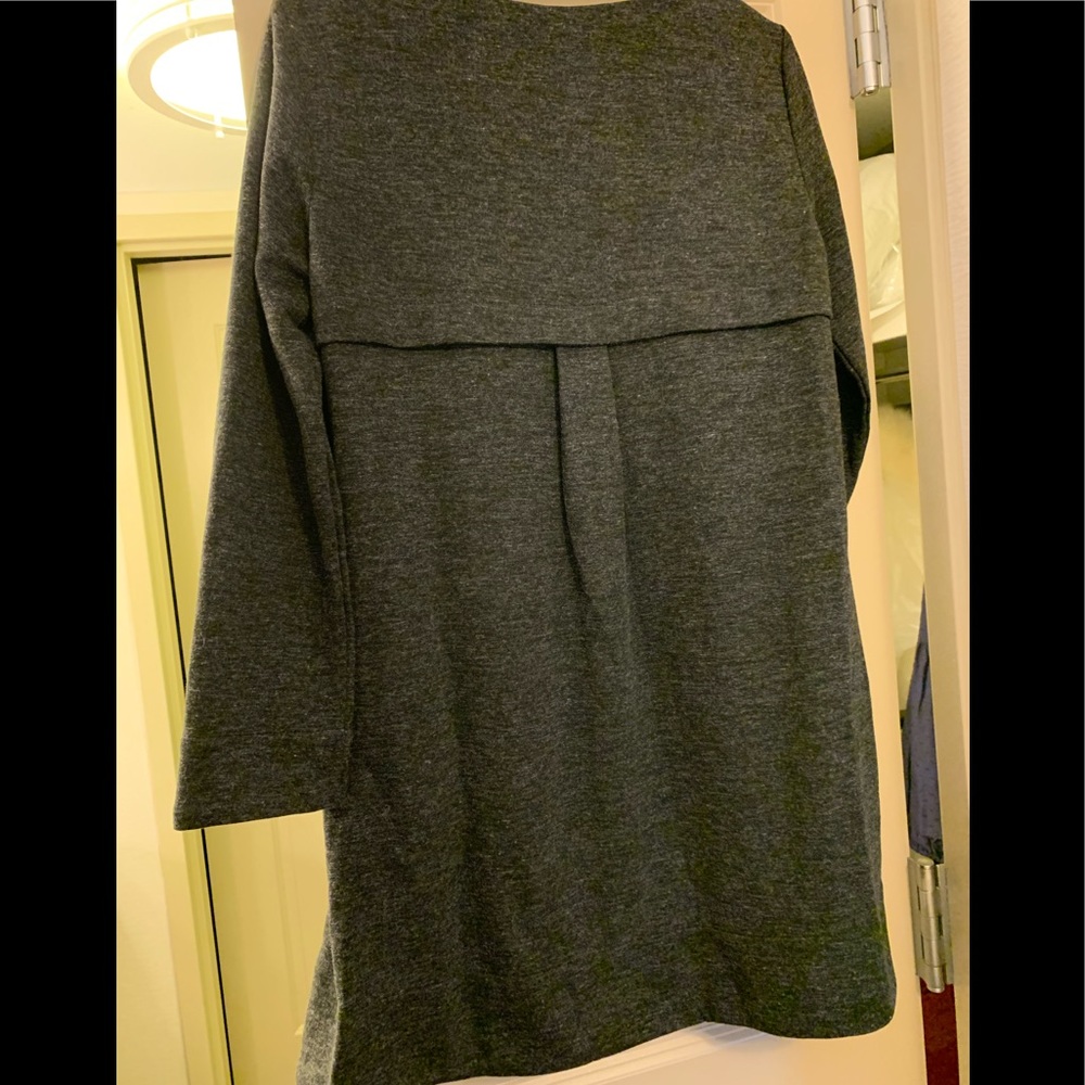 Dresses - Picture 2 of 7